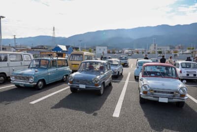 パレードランのために集まった参加者たち