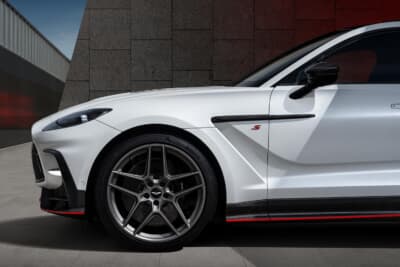 アストンマーティン DBX S：SUVセグメントとして初となるマグネシウム製23インチホイールをオプションで用意