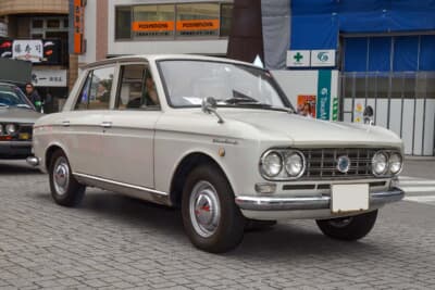 日産 2代目 410型 ダットサン ブルーバード：第26回高輪交通安全フェア 品川クラシックカーレビューイン港南に参加した