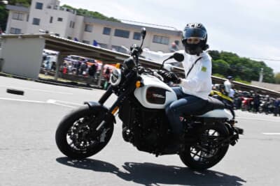 試乗コースは、小型中型バイクを中心としたAコースと大型バイクが中心のBコースの2種類が用意される