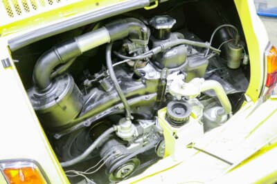 フィアット 500R：エンジンはフィアット 126と同一で排気量は594cc
