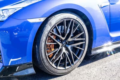 日産 GT-R:ホイールも純正をキープしている