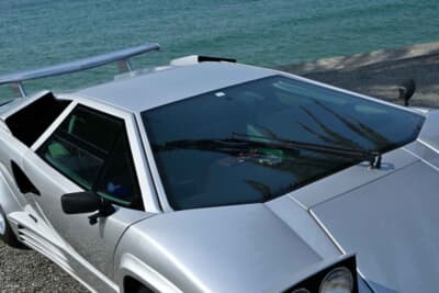 ランボルギーニ カウンタック LP5000Sクアトロヴァルヴォーレ レプリカ：驚くほど忠実に再現されている