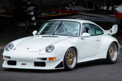 80万ドル～100万ドル（邦貨換算約1億1445万円～1億4305万円）で現在も販売中のポルシェ「911 ターボ GT2R」（C）Bonhams