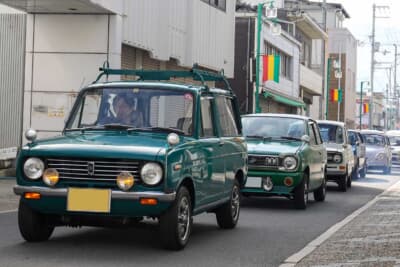 しこちゅ～ホールからイベント会場まで、パレードランをしながら来場