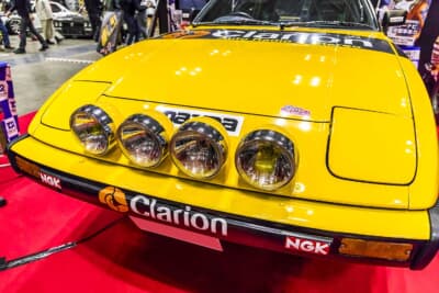 マツダ SA22C型 サバンナRX-7：フロントにフォグランプを装着している