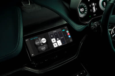 アストンマーティン DBX：CarPlay Ultraはカスタマイズ可能な好みの設定のプラットフォームを堪能できる