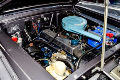 日産 セドリック スペシャル:6気筒2.8Lエンジンを搭載する