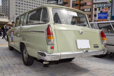 日産 初代 セドリックバン：ボディ各所はアメリカ車から大きな影響を受けたデザイン