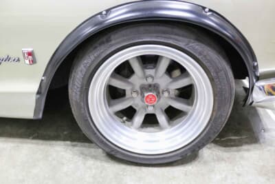 日産 スカイライン2000GT：ワタナベのホイールがいい雰囲気を醸し出している