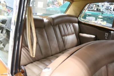 ロールス・ロイス コーニッシュ クーペ:レストア経験のあるキレイな個体で、レストア後の走行距離も少ない