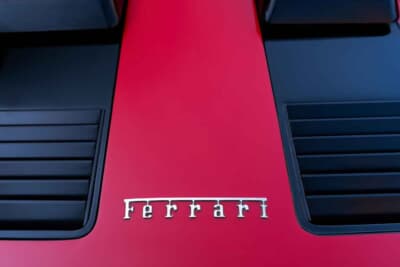 17万8250英ポンド（邦貨換算約3340万円）で落札されたフェラーリ「365GT4BB」（C）Bonhams