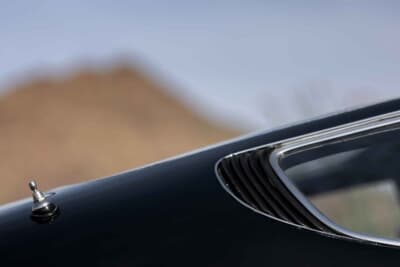 49万8400ドル（邦貨換算約7270万円）で落札されたフェラーリ「365 GTB/4 デイトナ」（C）Bonhams