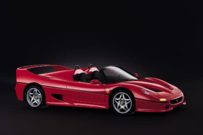 フェラーリ F50：520psの最高出力と48.0kgmの最大トルクを発生する