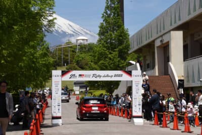ラリーチャレンジ第4戦「富士山すその」には90台がエントリーリストに名を連ねた