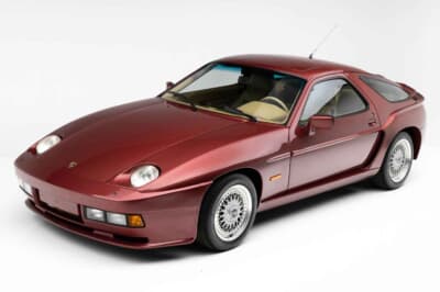 12万6000ドル（邦貨換算約1880万円）で落札されたポルシェ「928S by ゲンバラ」（C）Courtesy of RM Sotheby's