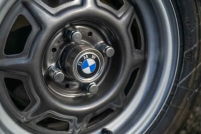 17万9200ドル（邦貨換算約2580万円）で落札されたBMW「2002ターボ」（C）Courtesy of RM Sotheby's