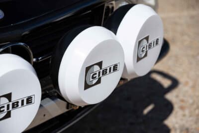 12万ポンド～20万ポンド（邦貨換算約2320万円〜約3870万円）で現在も販売中のメルセデス・ベンツ「450 SLC 5.0」（C）Bonhams