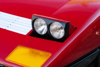 17万8250英ポンド（邦貨換算約3340万円）で落札されたフェラーリ「365GT4BB」（C）Bonhams