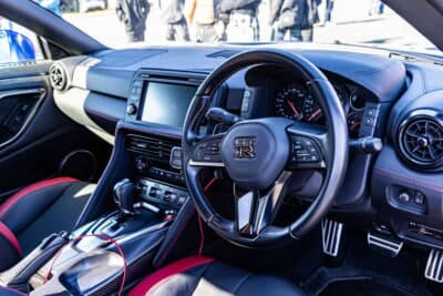 日産 GT-R:インテリアも純正が保たれている