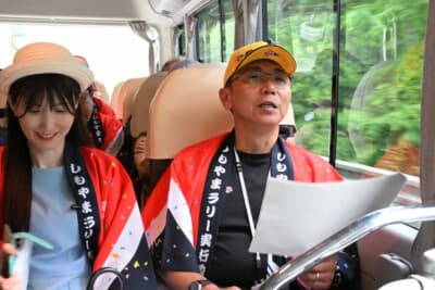 勝田選手が使用したペースノートのコピーが配られ、勝田選手がバスの動きに合わせてこれを読み上げる、という他では体験できない時間も