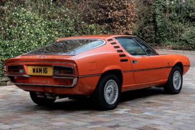 ベルトーネデザインのアルファ ロメオ「モントリオール」が約710