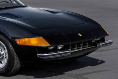 49万8400ドル（邦貨換算約7270万円）で落札されたフェラーリ「365 GTB/4 デイトナ」（C）Bonhams