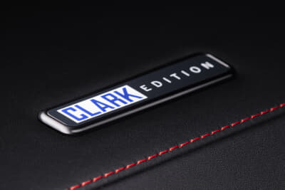 ロータス エミーラ クラーク エディション：クラーク・エディション専用バッジ