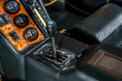 31万3000ドル（邦貨換算約4470万円）で落札されたデ・トマソ「パンテーラ 90Si」（C）Courtesy of RM Sotheby's