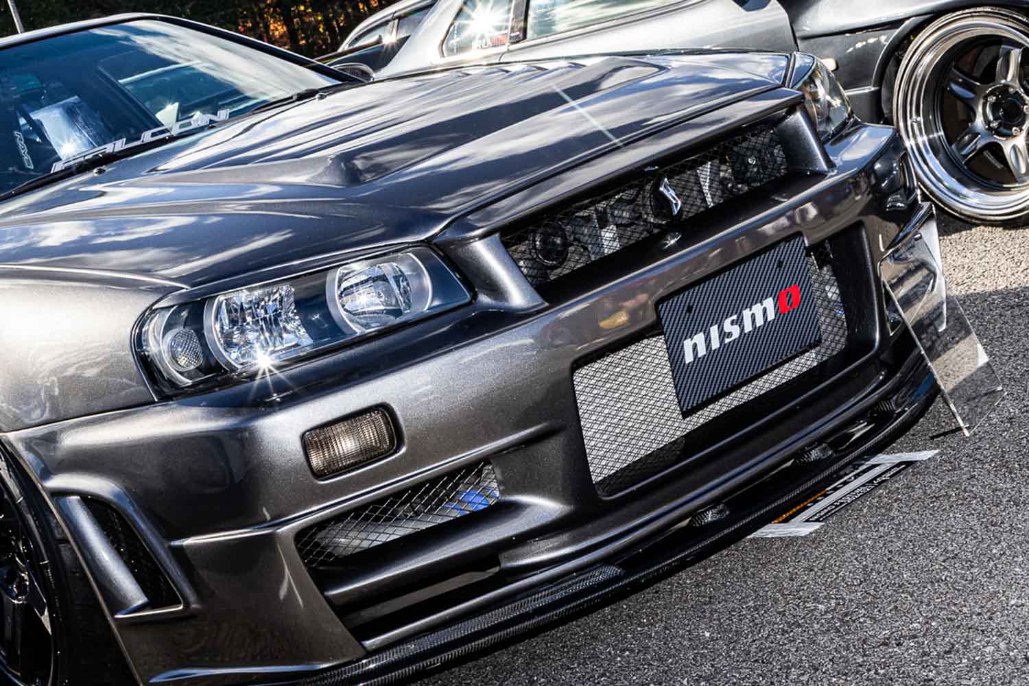 2本。ER34スカイラインにはいてました。 GT-Rを所有する前の練習用で購入した日産ER34「スカイライン」に愛着が