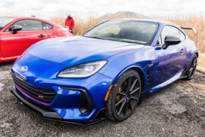 スバル BRZ STIスポーツ：新車の時にSTIオプションのフルエアロを装着している
