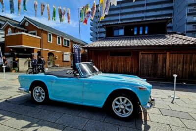 トライアンフ TR4A