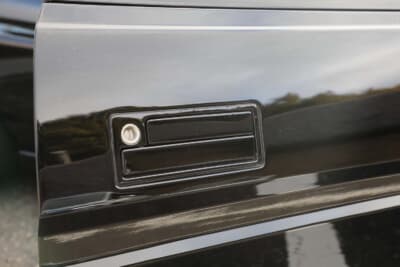 スバル アルシオーネ:ドアノブはシームレスなデザイン