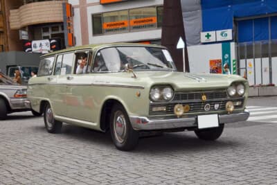 日産 初代 セドリックバン：第26回高輪交通安全フェア 品川クラシックカーレビューイン港南に参加