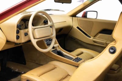 12万6000ドル（邦貨換算約1880万円）で落札されたポルシェ「928S by ゲンバラ」（C）Courtesy of RM Sotheby's