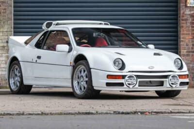 11万8500英ポンド（邦貨換算約2280万円）で現在も販売中のフォード「RS200トリビュート」（C）Iconicauctioneers