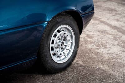 5万7500ポンド（邦貨換算約1080万円）で落札されたマセラティ「メラクSS」（C）Bonhams