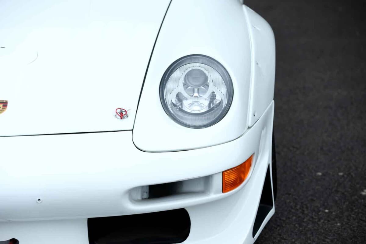 ポルシェ最後の空冷「911 ターボ GT2R」がオークションに登場