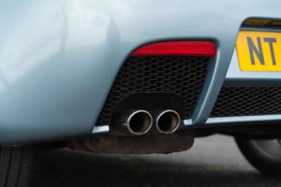 7000ポンド~1万ポンド(邦貨換算約135万円〜193万円)で現在も販売中のアルファ ロメオ「147GTA」(C)Bonhams