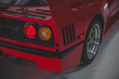 358万ドル（邦貨換算約5億3370万円）で落札されたフェラーリ「F40」（C）Courtesy of RM Sotheby's
