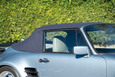 42万8500ドル（邦貨換算約6390万円）で落札されたポルシェ「911ターボ  フラットノーズ カブリオレ」（C）Courtesy of RM Sotheby's