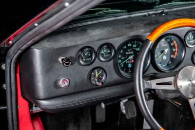 29万1000ドル（邦貨換算約4200万円）で落札されたデ・トマソ「マングスタ」（C）Courtesy of RM Sotheby's