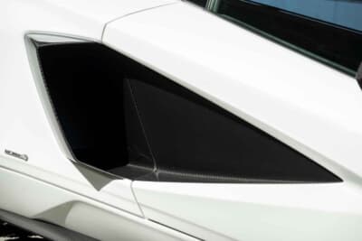 190万ドル～240万ドル（邦貨換算約2億7180万円～3億4335万円）で現在も販売中のランボルギーニ「カウンタックLPI800-4」（C）Bonhams