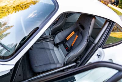 オークション終了後に個別販売されたポルシェ「959シュポルト」（C）Courtesy of RM Sotheby's