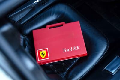 17万8250英ポンド（邦貨換算約3340万円）で落札されたフェラーリ「365GT4BB」（C）Bonhams