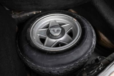 49万8400ドル（邦貨換算約7270万円）で落札されたフェラーリ「365 GTB/4 デイトナ」（C）Bonhams