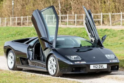 31万9700ポンド（邦貨換算約6000万円）で落札されたランボルギーニ「ディアブロ6.0VT」（C）Bonhams
