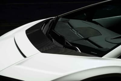 190万ドル～240万ドル（邦貨換算約2億7180万円～3億4335万円）で現在も販売中のランボルギーニ「カウンタックLPI800-4」（C）Bonhams