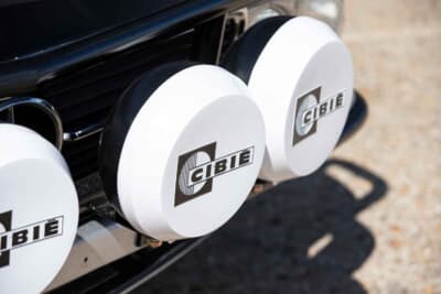 12万ポンド～20万ポンド（邦貨換算約2320万円〜約3870万円）で現在も販売中のメルセデス・ベンツ「450 SLC 5.0」（C）Bonhams