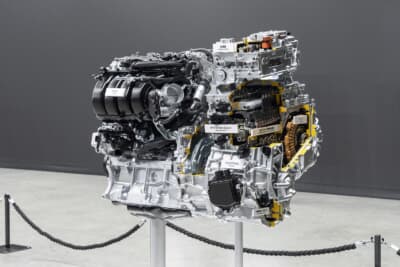 トヨタ 新型RAV4の第6世代PHEVエンジンユニット
